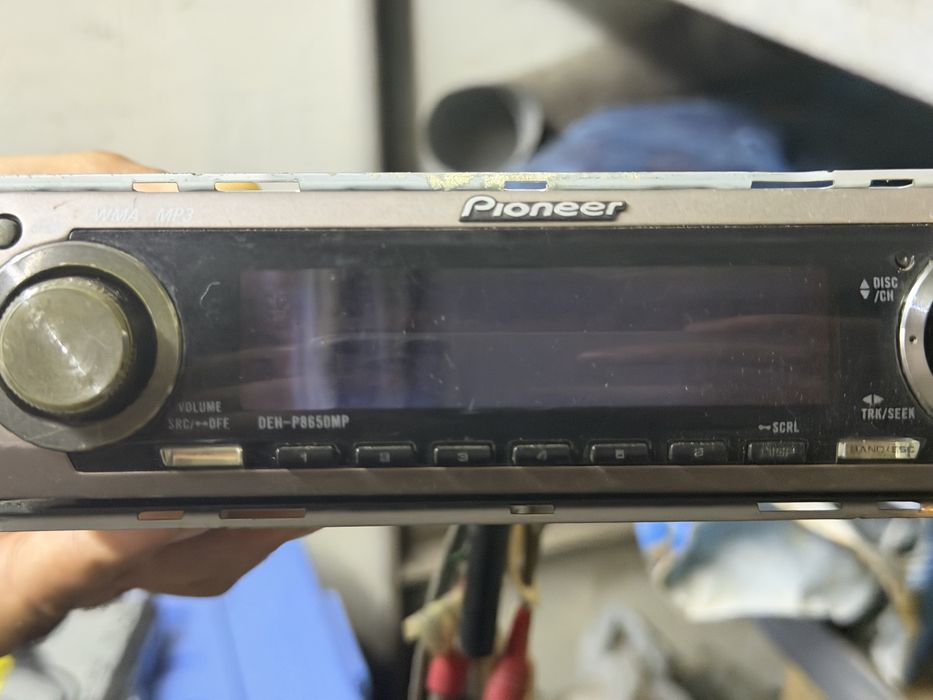 Продается оригинал магнитофон pioneer deh p8650mp