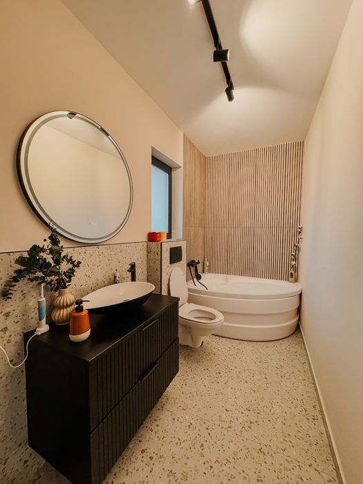 Proprietar/Miroslava/1km de primarie/canalizare/imobil finalizat