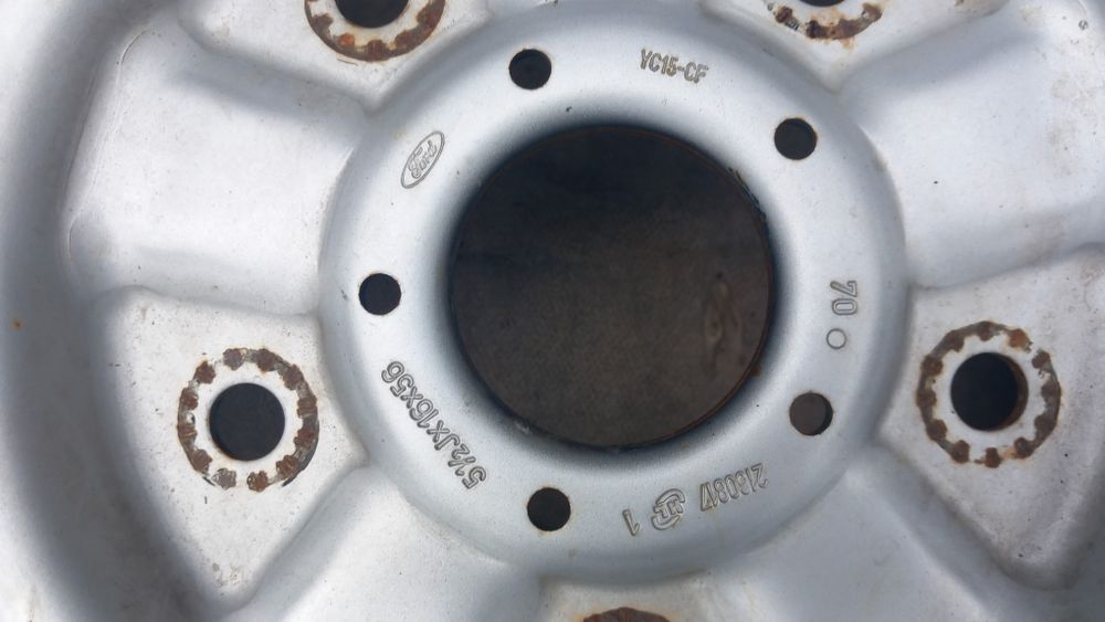 Una jantă r16 si două  r15 originale FORD TRANSIT tablă preț 140 lei/b