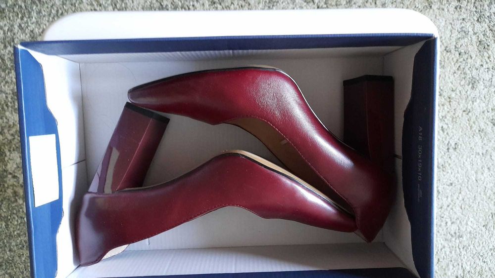 Pantofi piele Caprice marimea 38