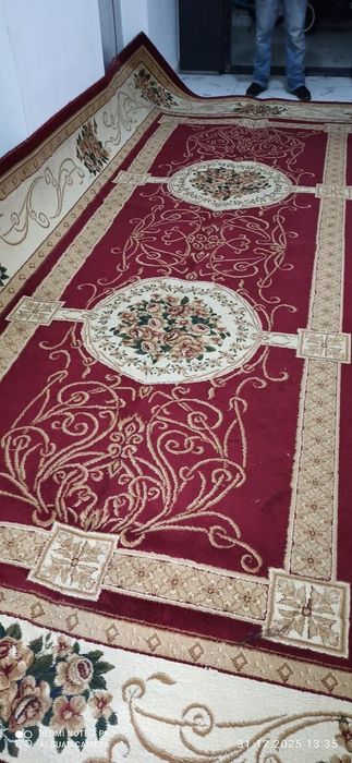 Holati yaxshi bo'lgan gilam sotiladi