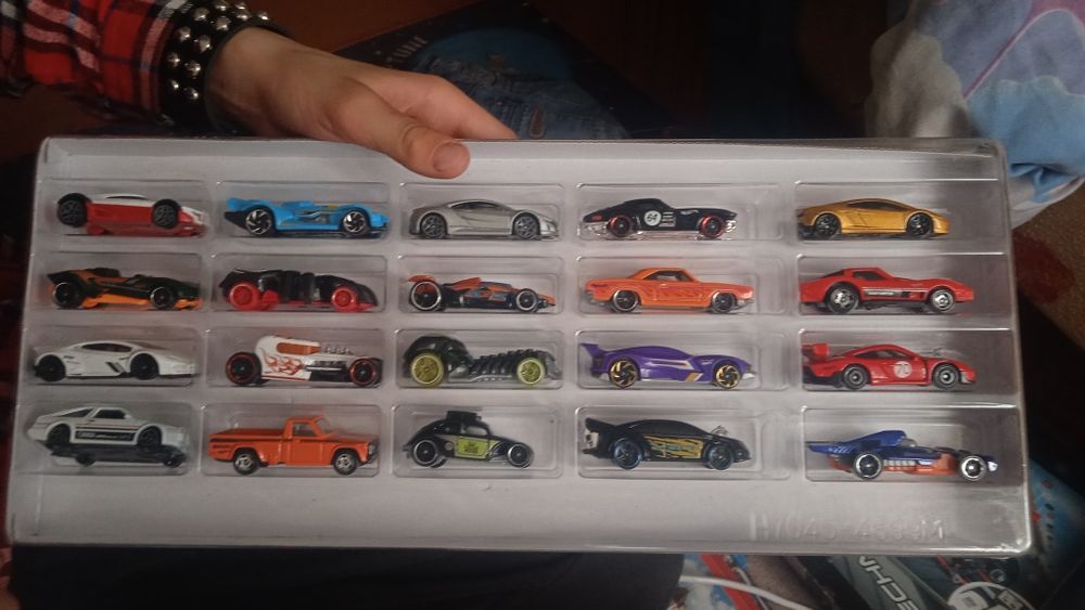 Машинки хот вилс