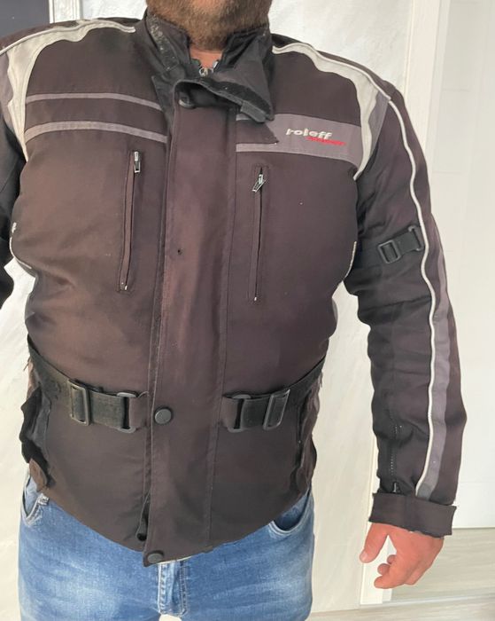 Черно Мото яке регулируемо с колани отстрани