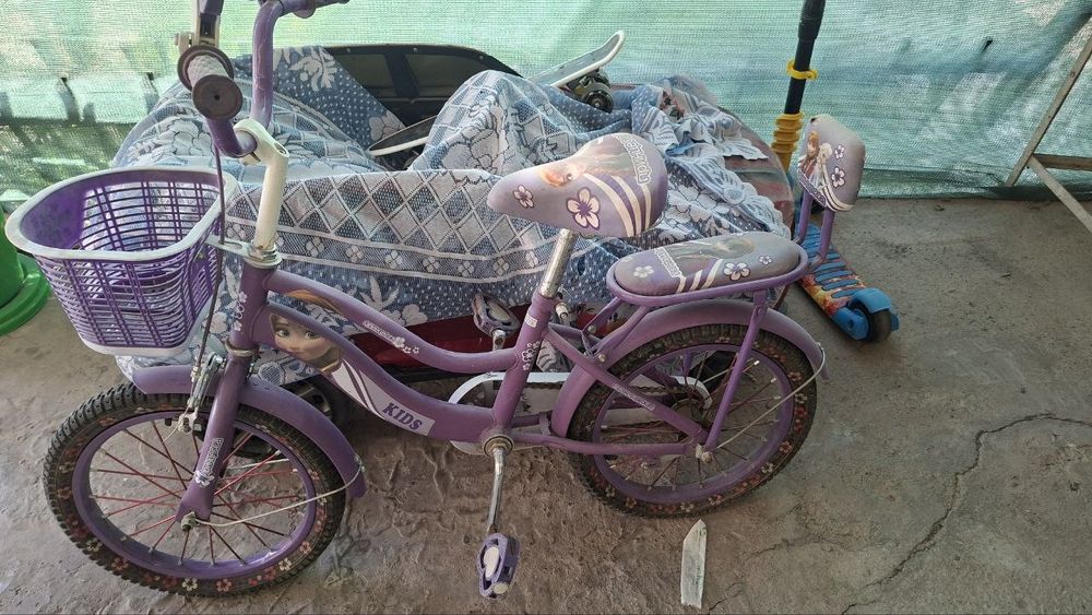 Детский девчачий в хорошем состоянии