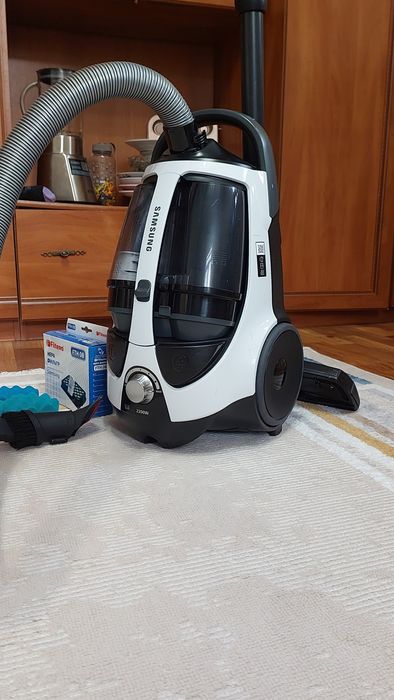 Продам пылесос Samsung 2200вт