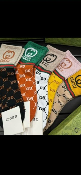Șosete Gucci, model 2025, prețul este ptr o pereche