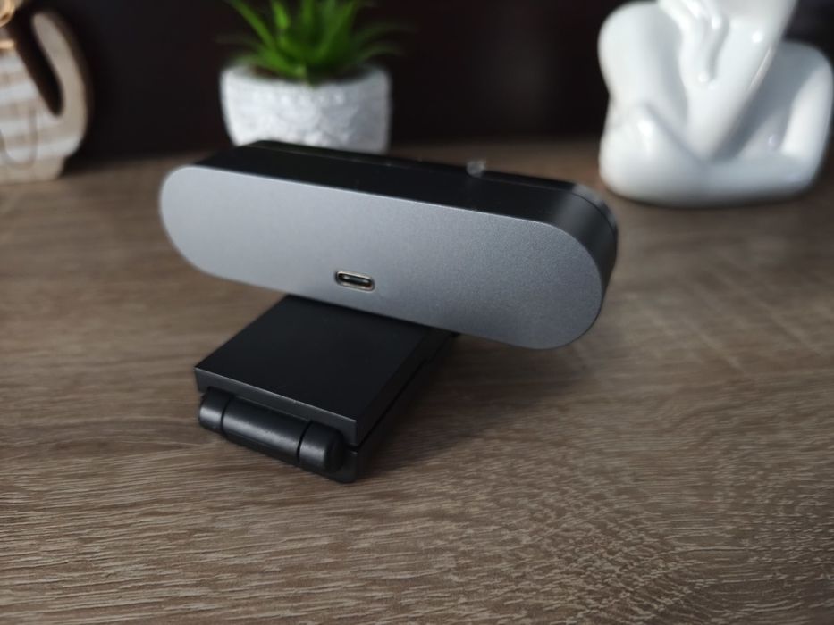 Logitech BRIO 4K Ultra HD Pro Webcam (model V-U0040).