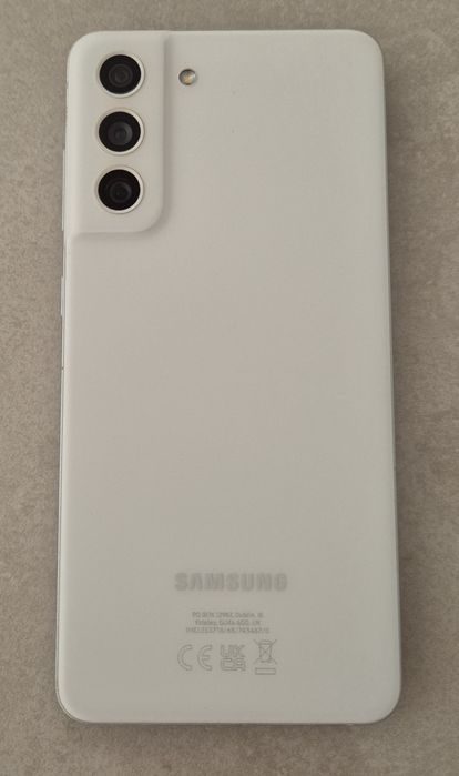 Смартфон Samsung Galaxy S21 FE, 128GB, 6GB RAM, 5G