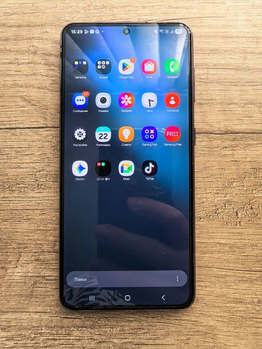 Продам Samsung s21 память 256 GB