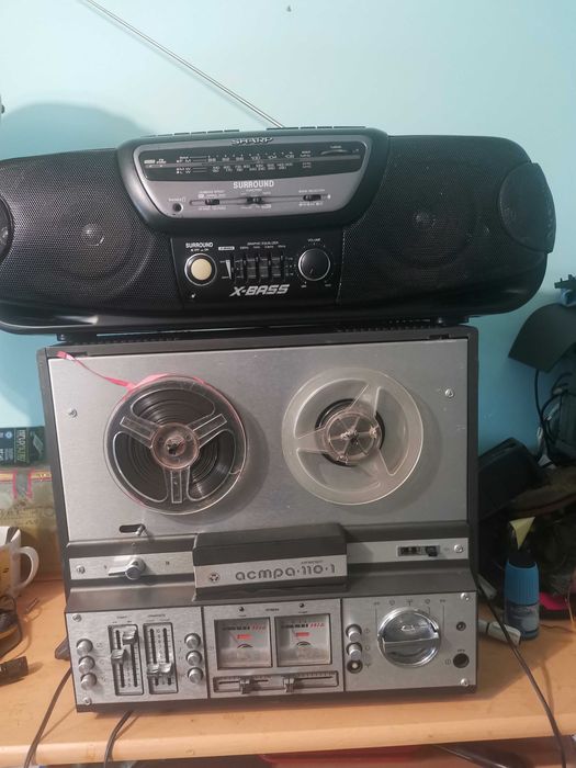 Магнитолы и пластинки продам