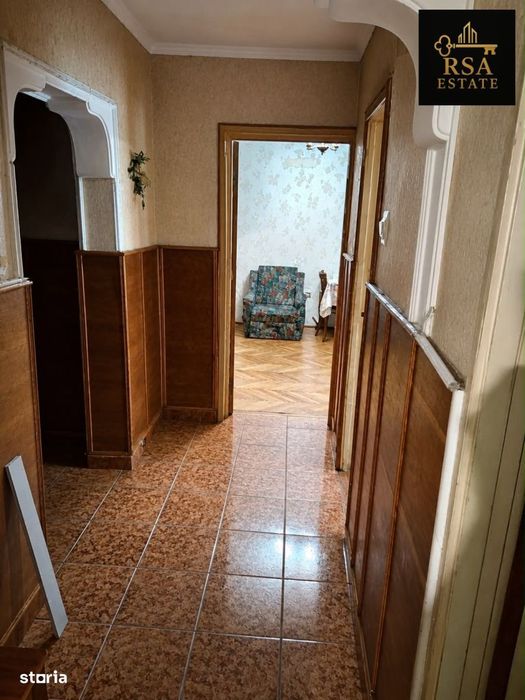 Apartament cu 2 camere de vanzare etaj 3 zona Centrala Ramnicu Valcea