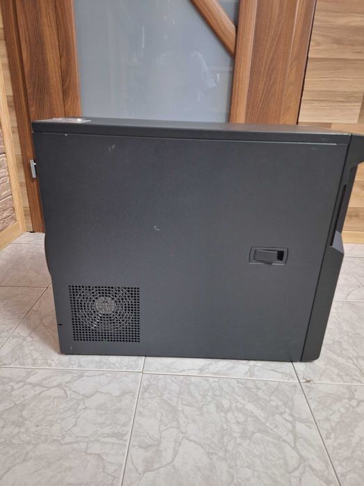 Работна станция Fujitsu Celcius M470 2