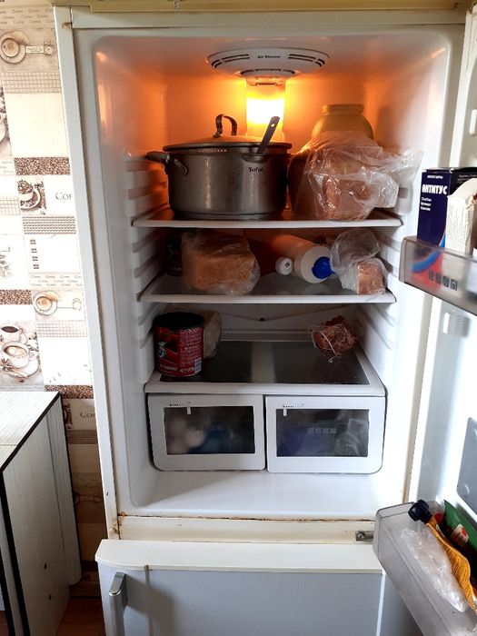 Продам холодильник