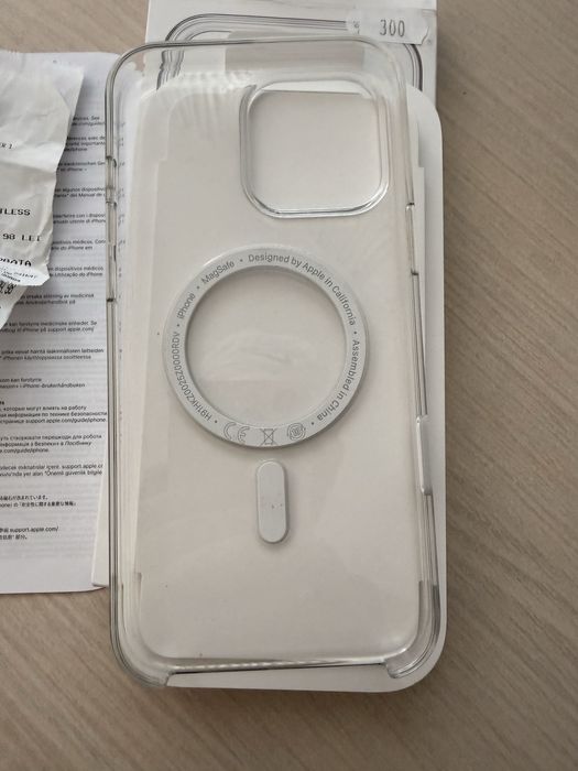 Husă Apple Clear Case | MagSafe | Camera Control iPhone 16 Pro Max