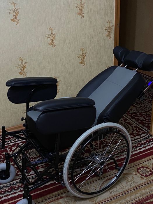 Продам кресло коляску инвалидную новую