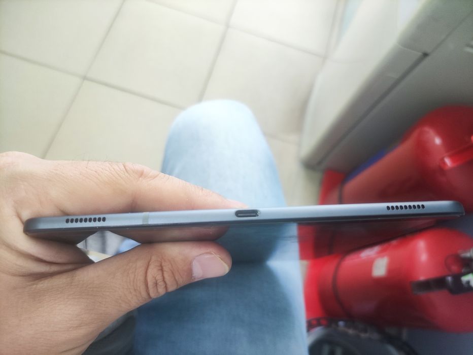 Galaxy Tab S5e с протектор и удароустойчив калъф