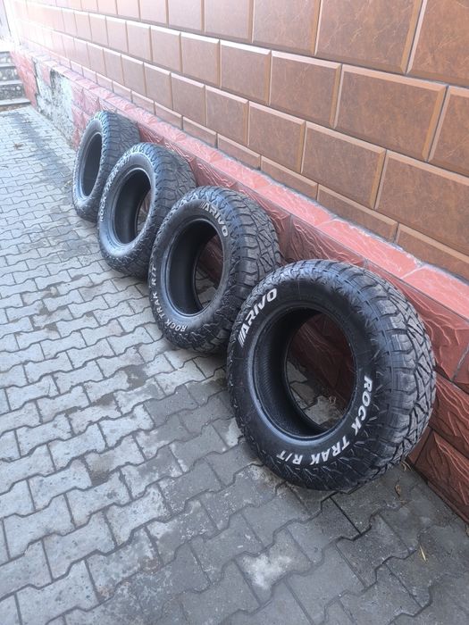 Резина А/Т в отличном состоянии