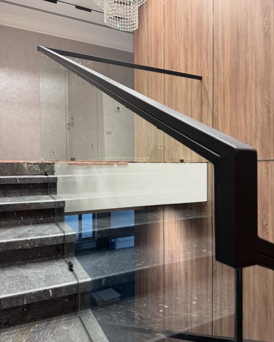 Стеклянная перила