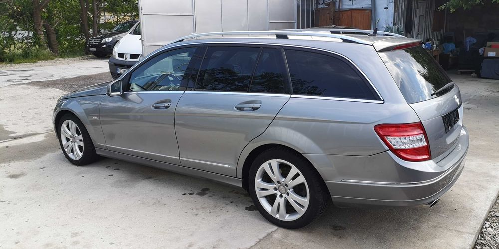 На Части W204 350 CDI 4Matic Avantgarde седан автомат нави Xenon