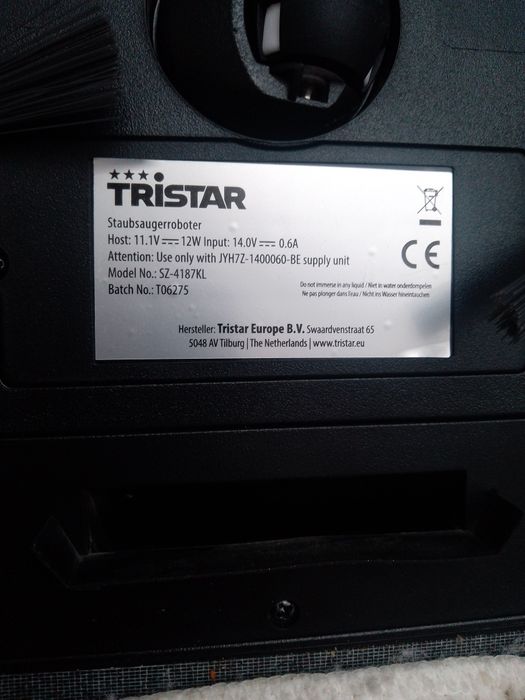 Robot aspirator – folosit de câteva ori, stare foarte bună