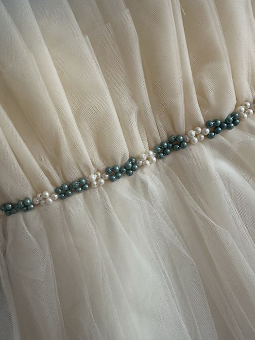 Продам платья 6-8 лет