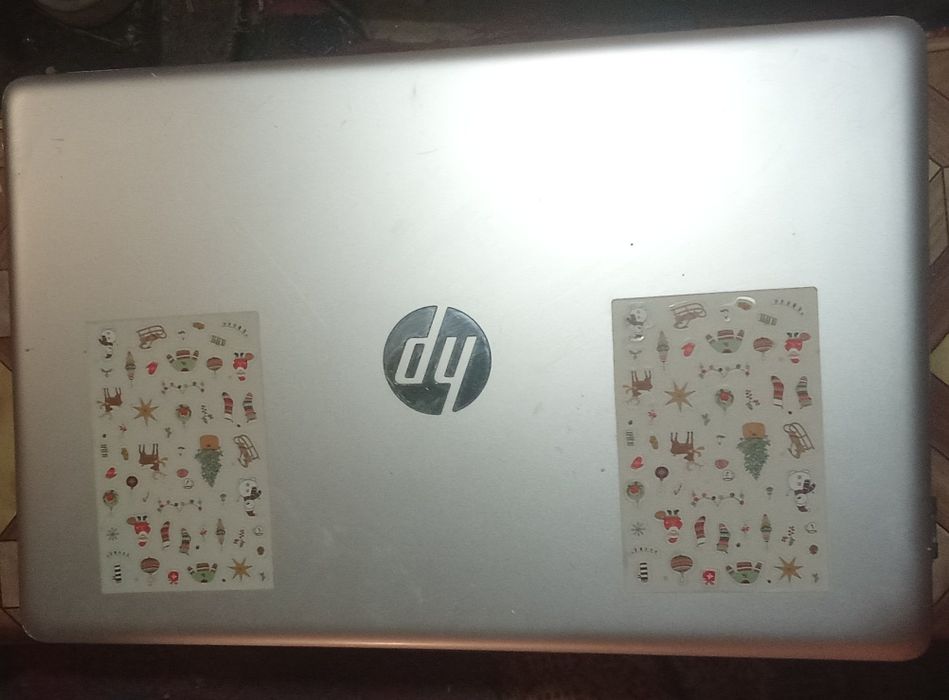 Vând laptop marca HP