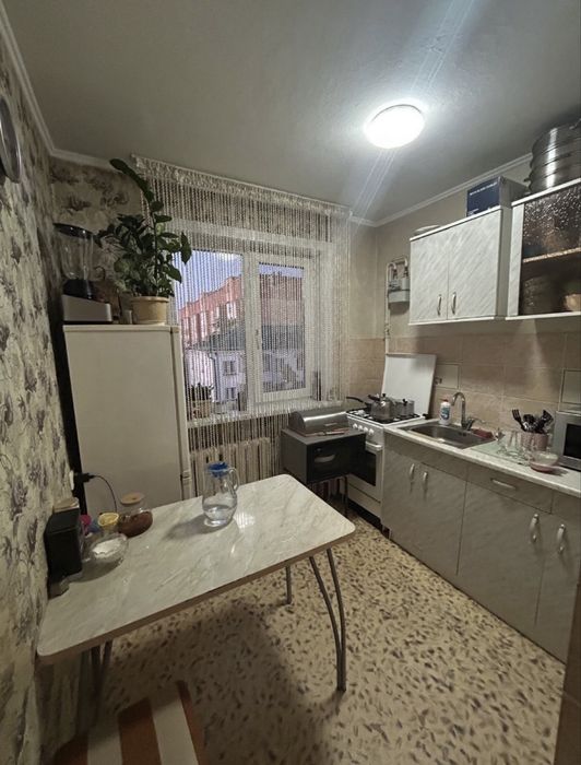 Сдам 1 ком кв  в центре