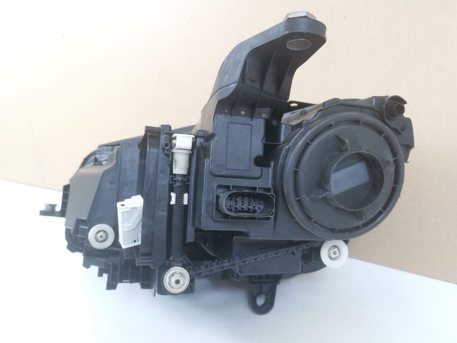 Фар дясно MultiBeam Led / Far Dreapta MultiBeam Led Mercedes-Benz GLE-