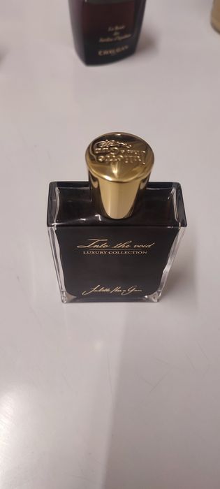 Into the void  juliette has a gun . Parfum