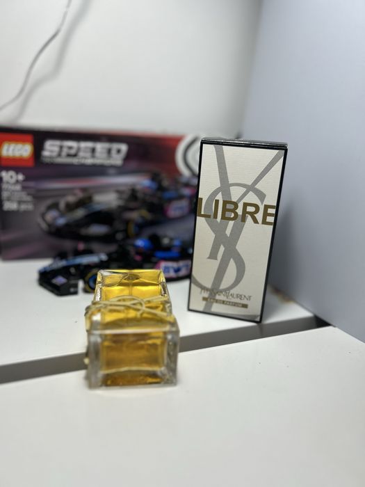 Vând parfum Libra pentru femei de 90 ml