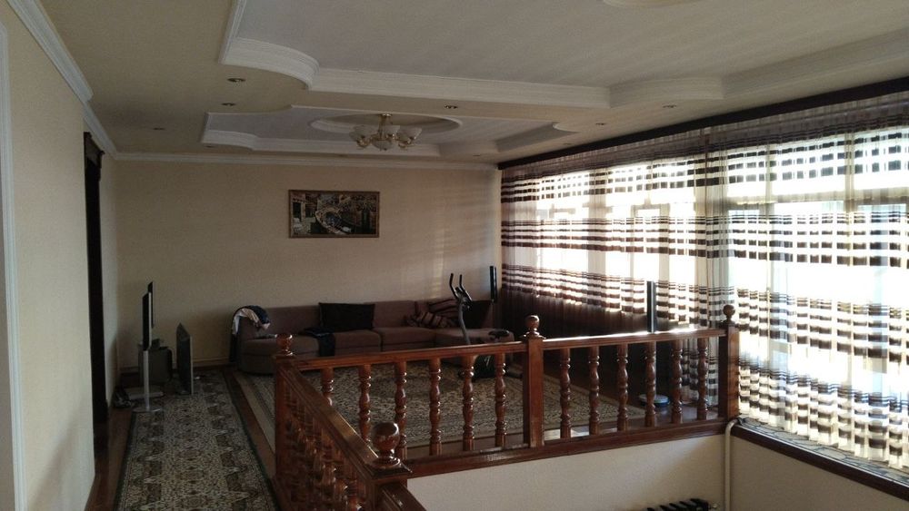 Дормон, Дом, Участка.