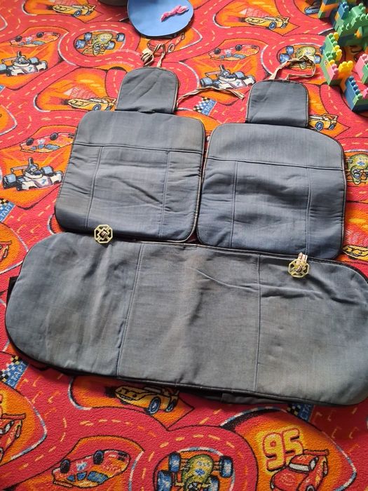 Продам чехлы для машины