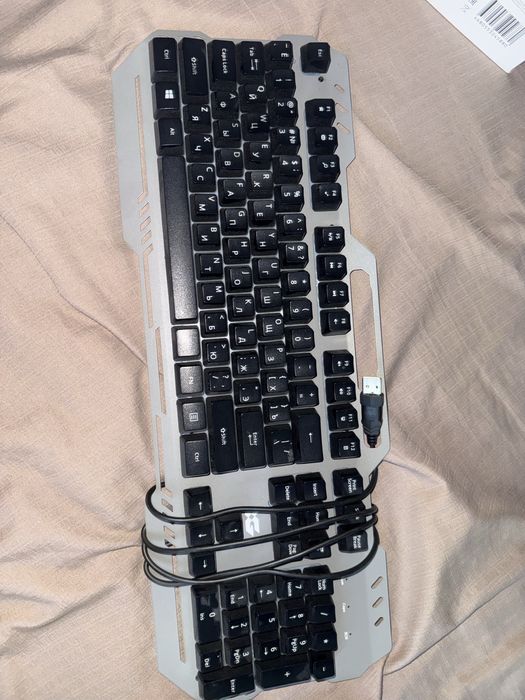 Клавиатура игровая