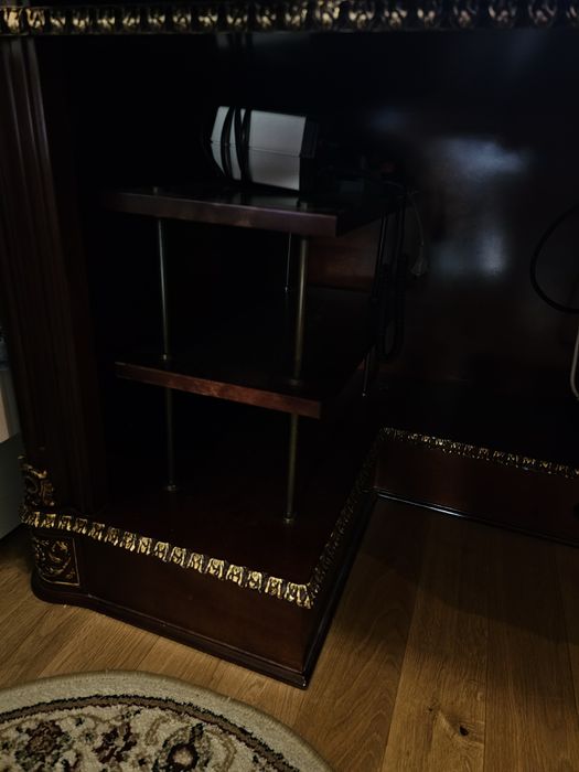 Продам стол массив