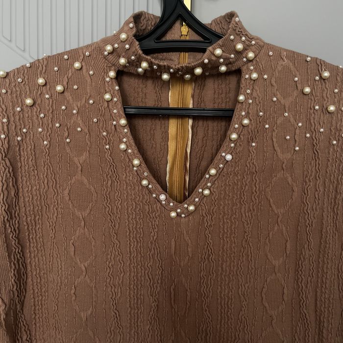 Продам платья новые 42 размера