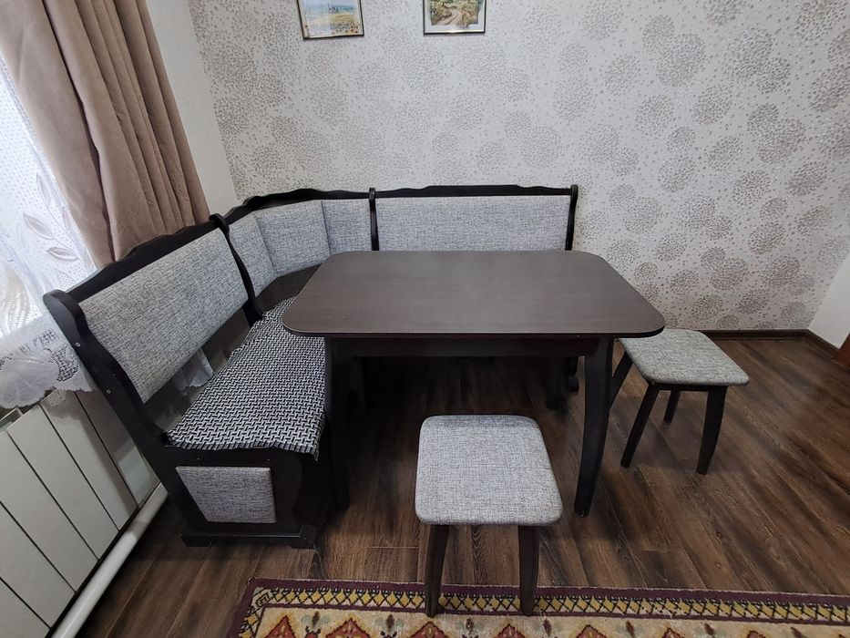 Продам кухонный уголок