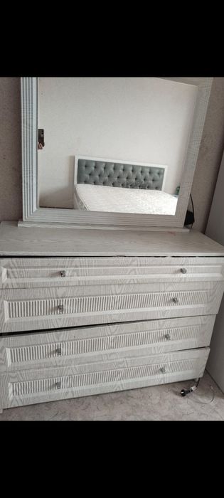 Продам спальный гарнитур б/у