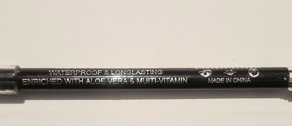 Карандаш для глаз