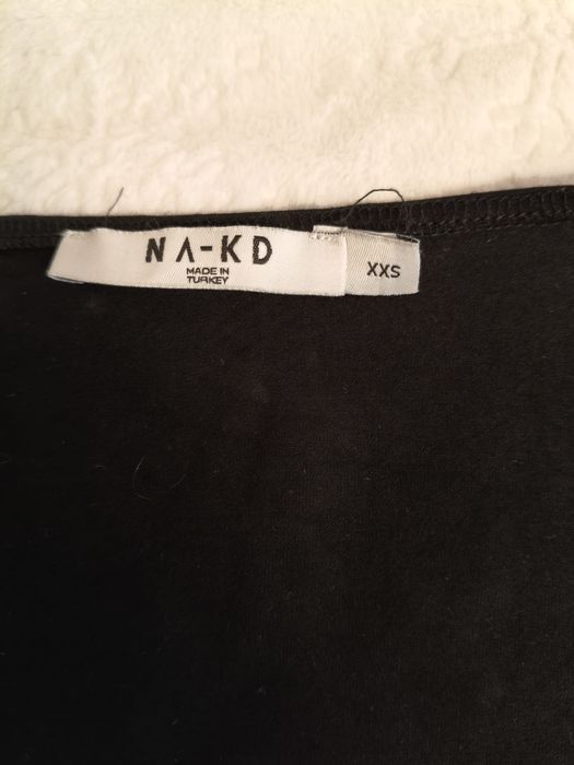 Черен топ с дълъг ръкав