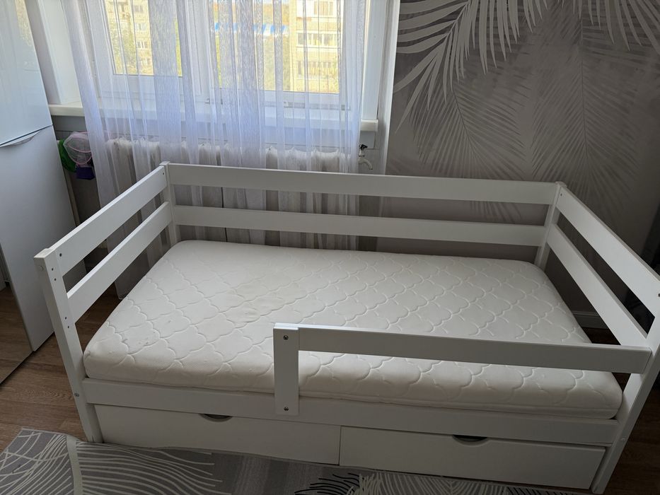 Продам детскую кровать.