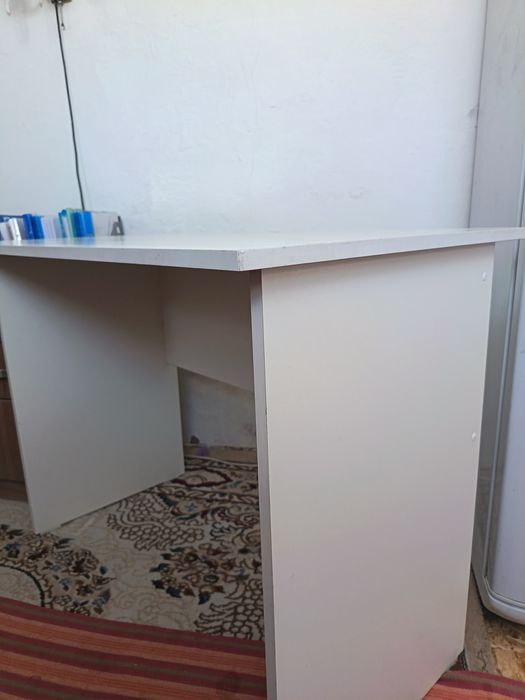 Срочно продам письменный стол