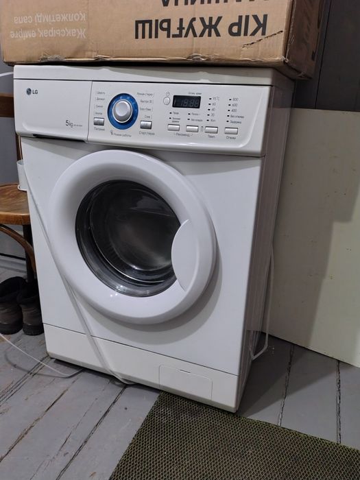 Продаю стиральную машину LG