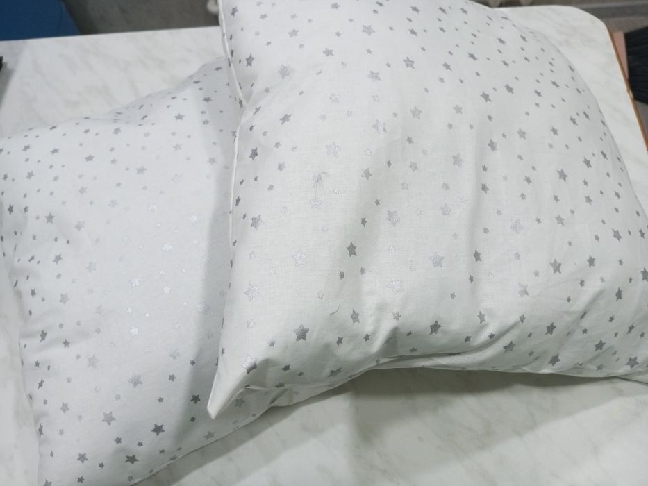 Dekor yostiqcha divan uchun