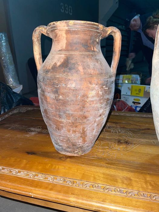 Кувшины, примерно 3-5 век.