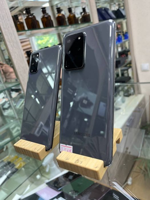 Samsung S20 ultra xotirasi 12/256Gb
