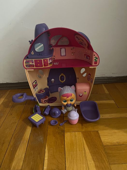 Къщичката на Katie Crybabies Magic TEARS