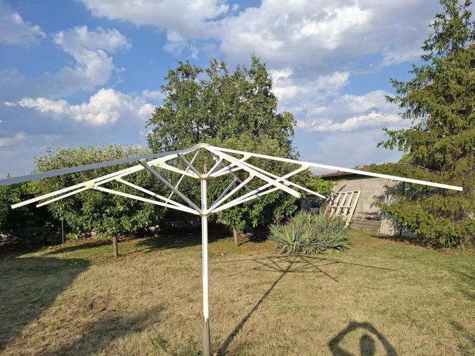 Продавам  Чадър 350х350
