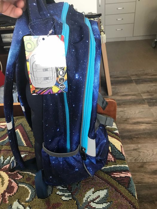 Продавам чисто нова ученическа раница