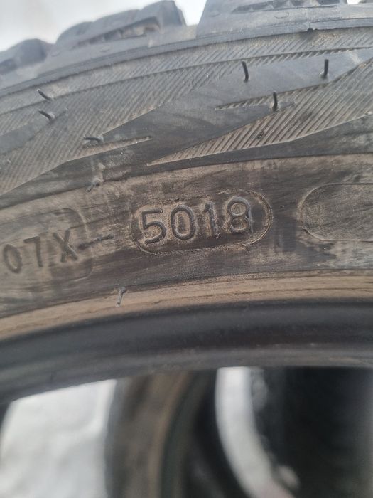 Шины 245/40/20 хакапелита р3