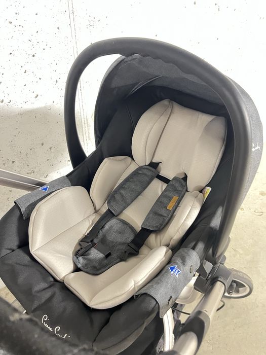 Бебешка количка Pierre Cardin Legend